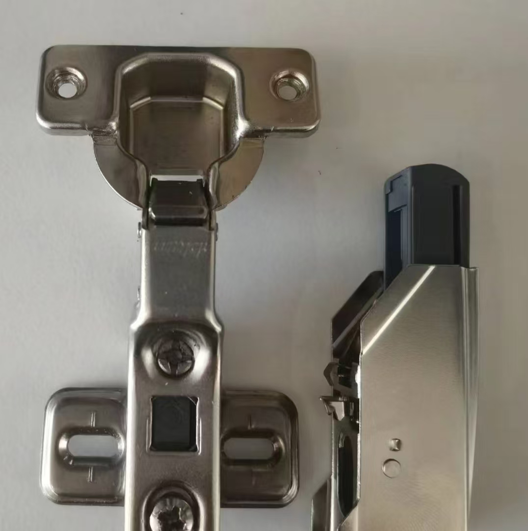 Door hinge