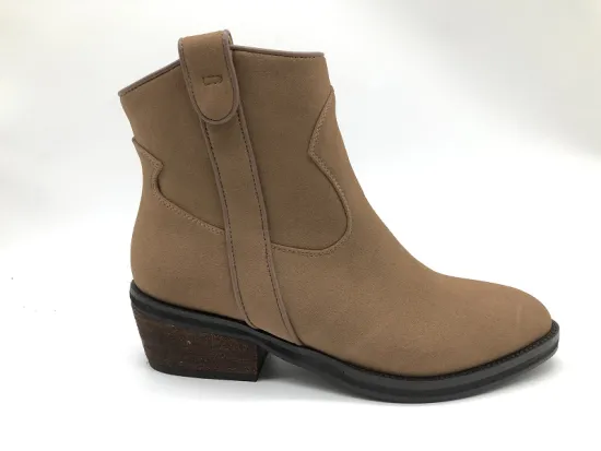 Ladies Modern Western Cowboy Distressed Boots