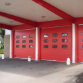 Puertas seccionales de la casa de bomberos