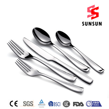 18/06 Flatware สแตนเลสที่มีเสน่ห์