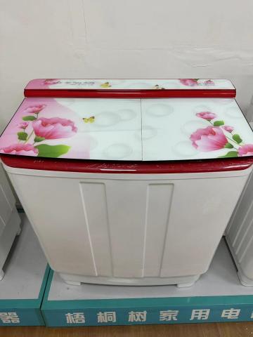 Semi-automatic two-barrel washing machine