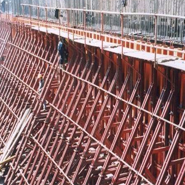 Ingle sided wall formwork for excavation