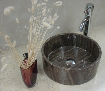 Marble sinks bathroom use