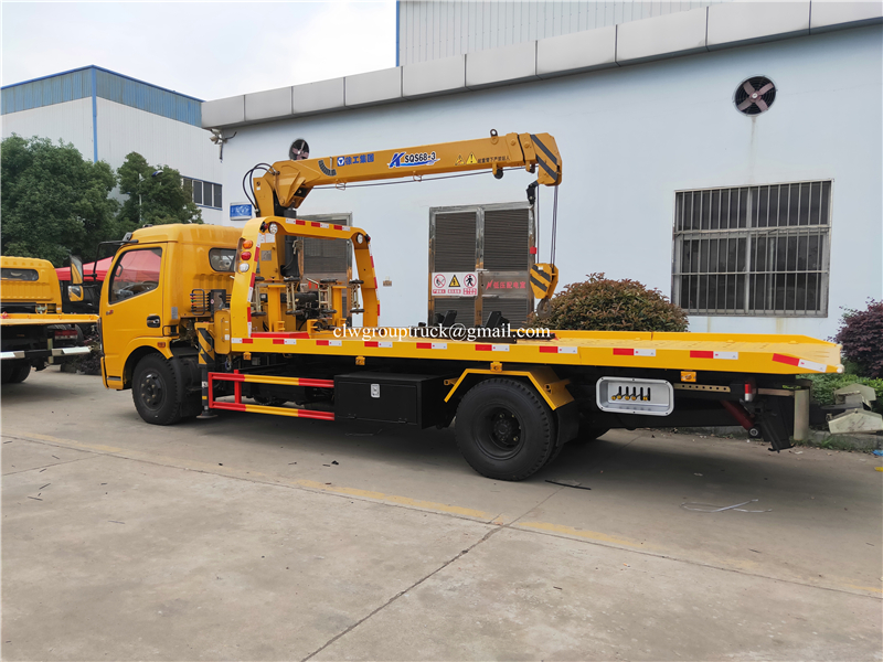 Lorry Mounted Crane 3