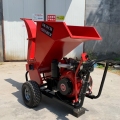 15 HP Gasdriven trädlogg Shredder Chipper