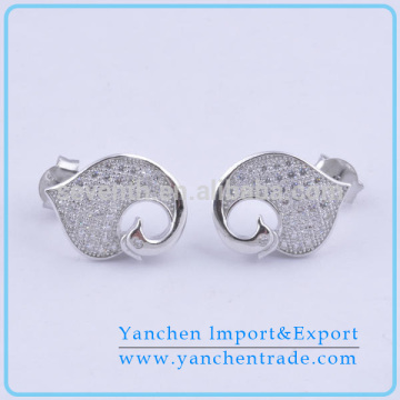 Collette Z Sterling Silver Round-cut Cubic Zirconia Swan Shape Stud Earrings