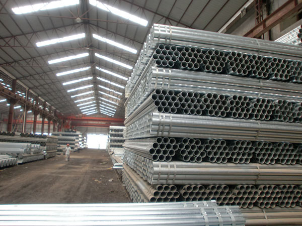 Galvanized steel pipe workshop