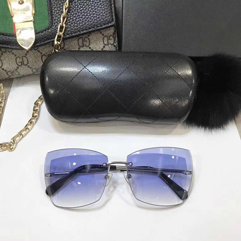 Sunglasses Square