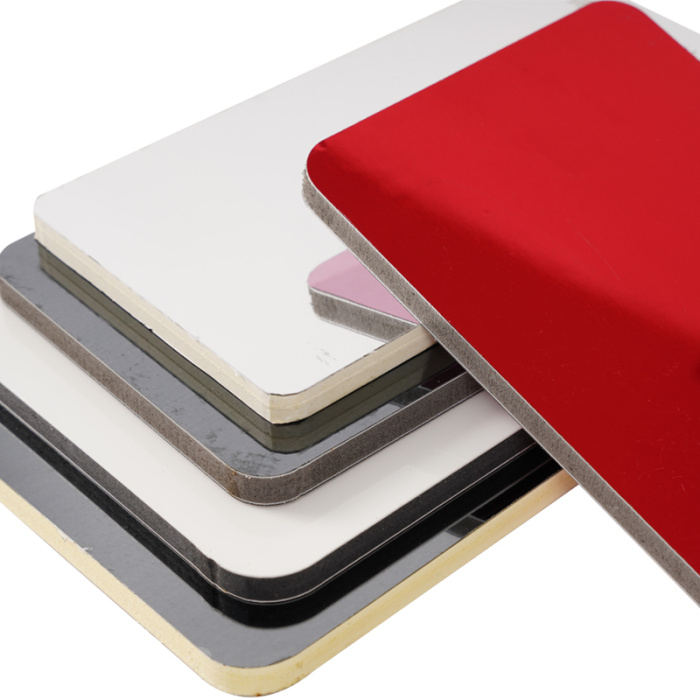 แผ่นโฟมพีวีซีพื้นผิวกระจกกันน้ำกันความชื้น