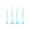 Gele en blauwe pipet tips