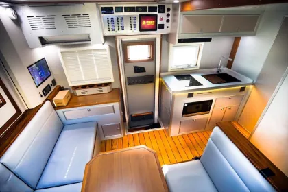 Custom RV Touring: Tailored Caravan Experiences