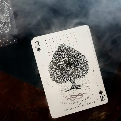 1 Pcs Sons of Liberty Poker Magic Playing Cards Blue Deck By Dan and Dave Limited Edition New Sealed Magic Props Magic Tricks