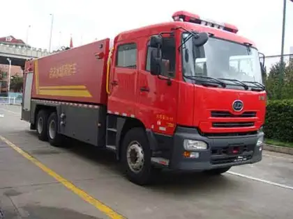 UD Brand Rescue Truck Fire Fighting Tanker Vehicle