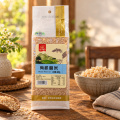 Органични храни с кафяв ориз