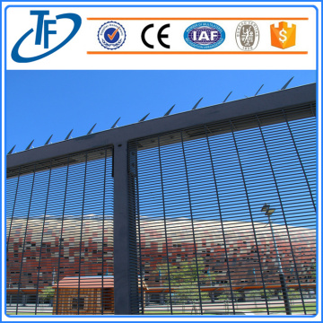 Top anti climb welded wire mesh security fence