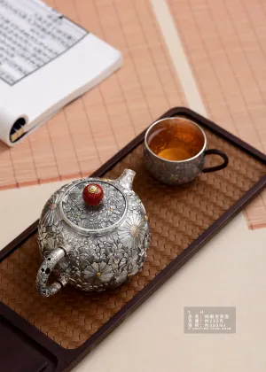 Luxury Silver Tea Pot Featuring Floral Motifs