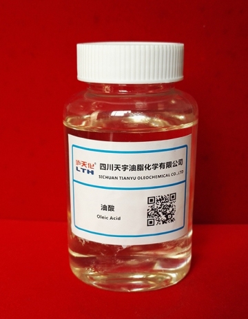 High purity industry grade Oleic acid CAS 112-80-1
