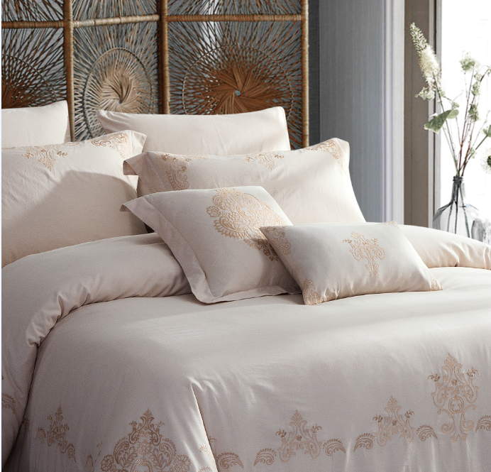 100% polyester comforter quilts set bedding