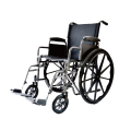 Sedia a rotelle manuale con struttura in acciaio cromato con schienale