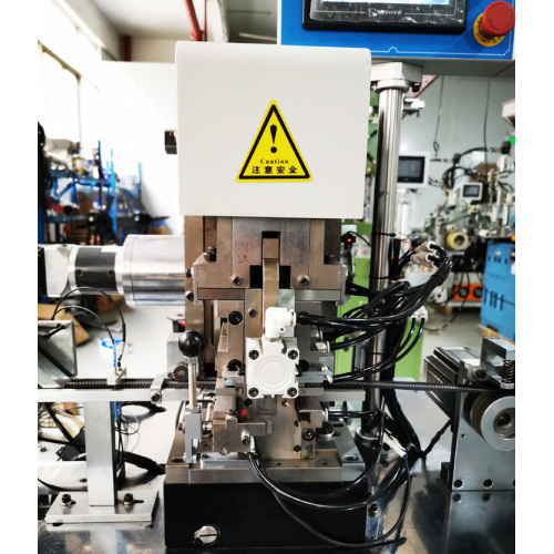 Máquina de fabricação automática completa de lascas de plástico com zíper de plástico