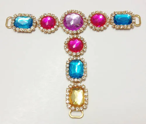 Various Color Stones and White Point Back Rhinestone Trims Sandals Chain