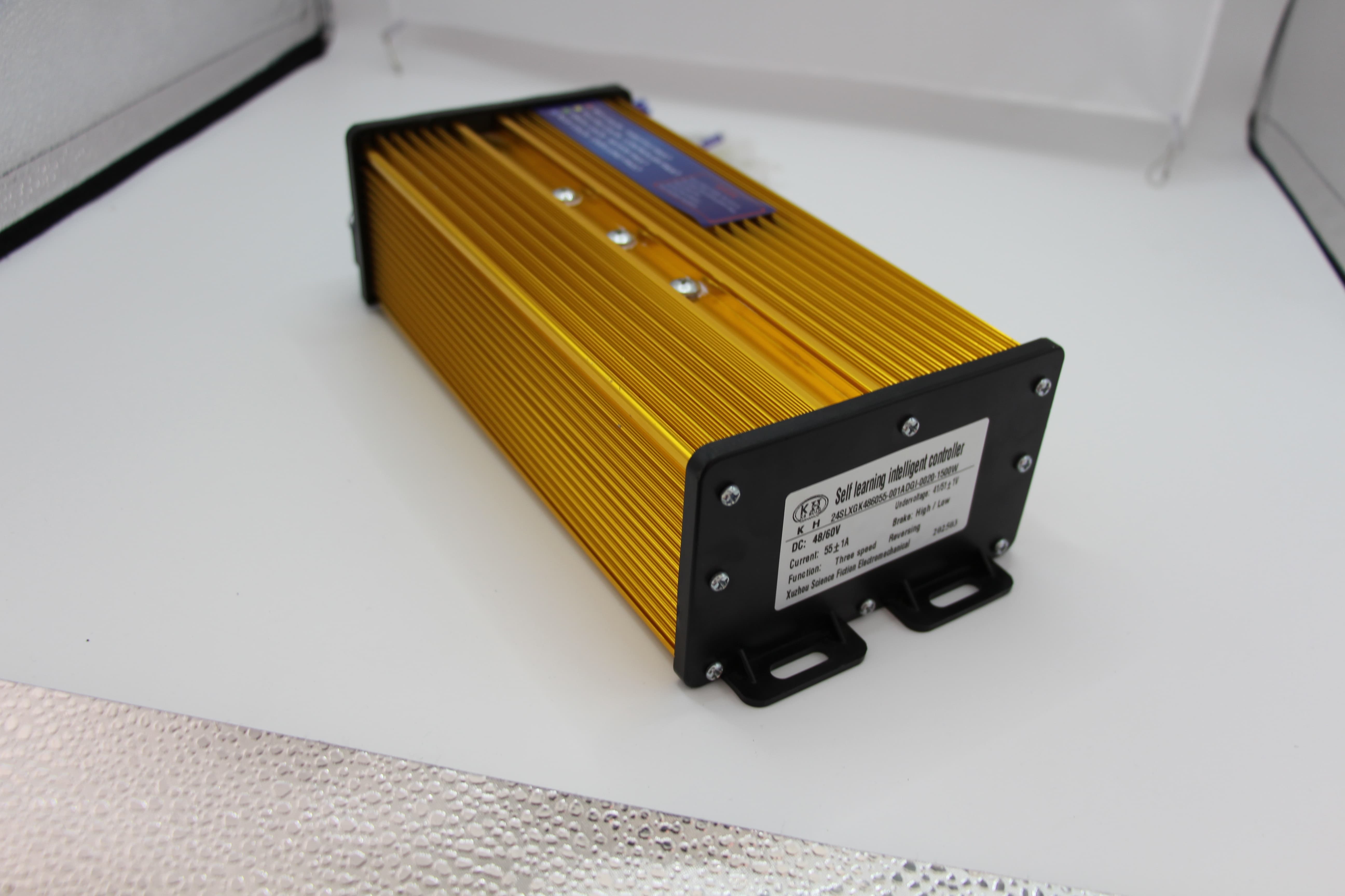 Wholesale 5 in 1 electric tricycle controller with DC converter