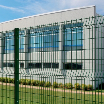 Customizable Wire Mesh Fence for Versatile Installation