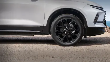 Best Price & Deals on 2023 Chevrolet Trailblazer SUV: Redline Light Hybrid Car in White