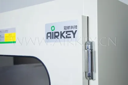 Clean room technology based dynamic pass box