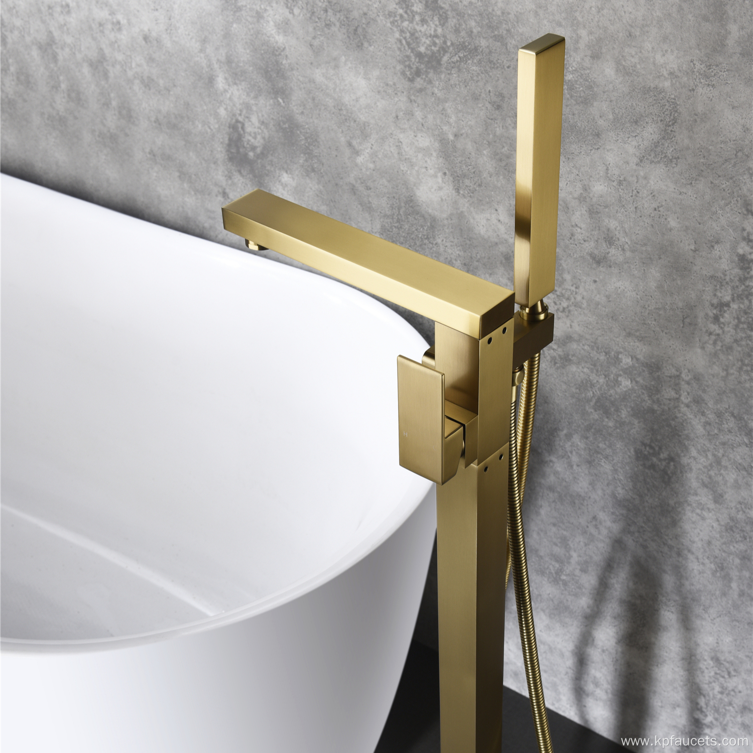 Floor Mount Brass Freestanding Bathtub Faucet