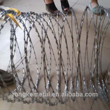 BTO-22 Razor Barbed Iron Wire