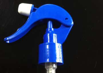 Blue Plastic Ø28 / 400 Trigger Sprayer For Cosmetic, Window Cleaning Agents Am-cp