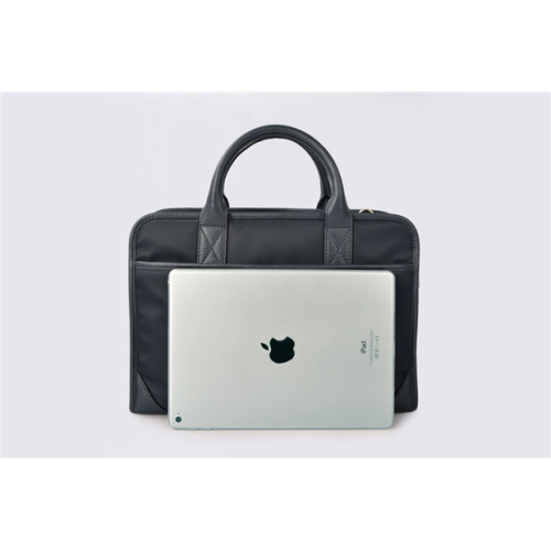 Borsa per laptop business in nylon leggero con tracolla