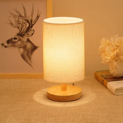 Chinese Factory Sale: Cheap Modern Simple Wooden Fabric Table Lamp