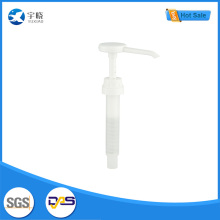 مضخة توزيع الطعام البلاستيكية البيضاء ذات الأنبوب الطويل