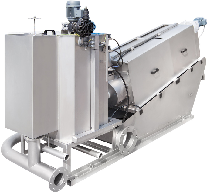 High efficiency sludge dewatering machine