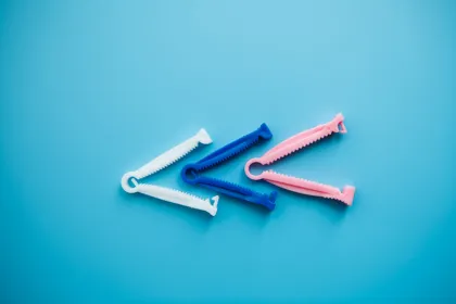 Cheap Medical Disposable Umbilical Cord Clamp Sterile