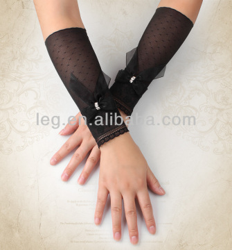 black lace forearm fore arm cubitus antebrachium sleeves wrist wristlet cuff gloves