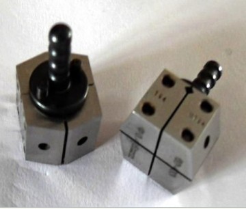 Mold for cold welding machine