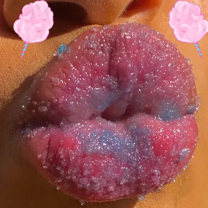 Hot Selling Lip Scrubs: Gently Exfoliate and Remove Dead Skin with Coconut, Peach, and Strawberry Flavors