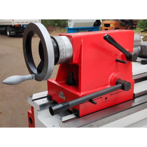 Tornio con motore ad alta precisione C6232A