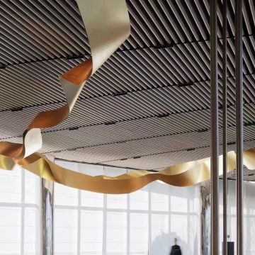 Luxury Large Gold Ribbon Chandelier for Hotel and Commercial Spaces