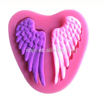 Hot selling lips shape silicone cake mold with high quality