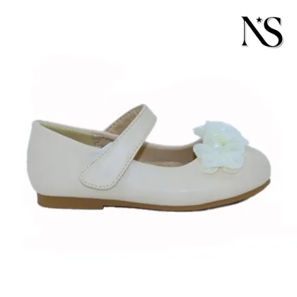 Charming Comfortable Flats for Little Girls