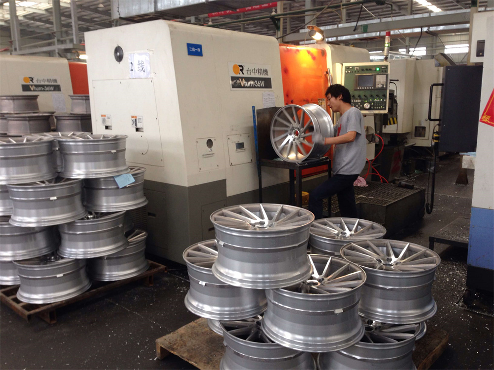 Car Alloy Wheels Factory Radially Fatigue Testing 04