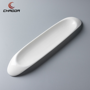 Nordic Style 15.5 Inch Oval White Ceramic Plates