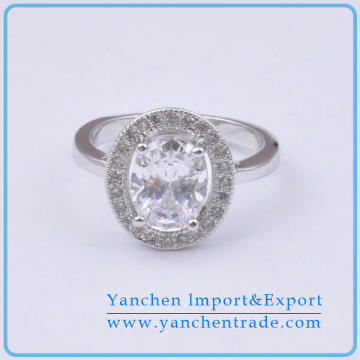 Vogue Jewelry Latest Design Solitaire Wedding Ring with Micro Paved