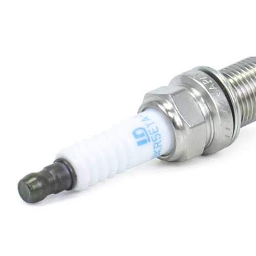 قطع غيار النحاس اعة BKR5EYA-11 4194 لسيارة نيسان يووتا دايهاتسو محرك