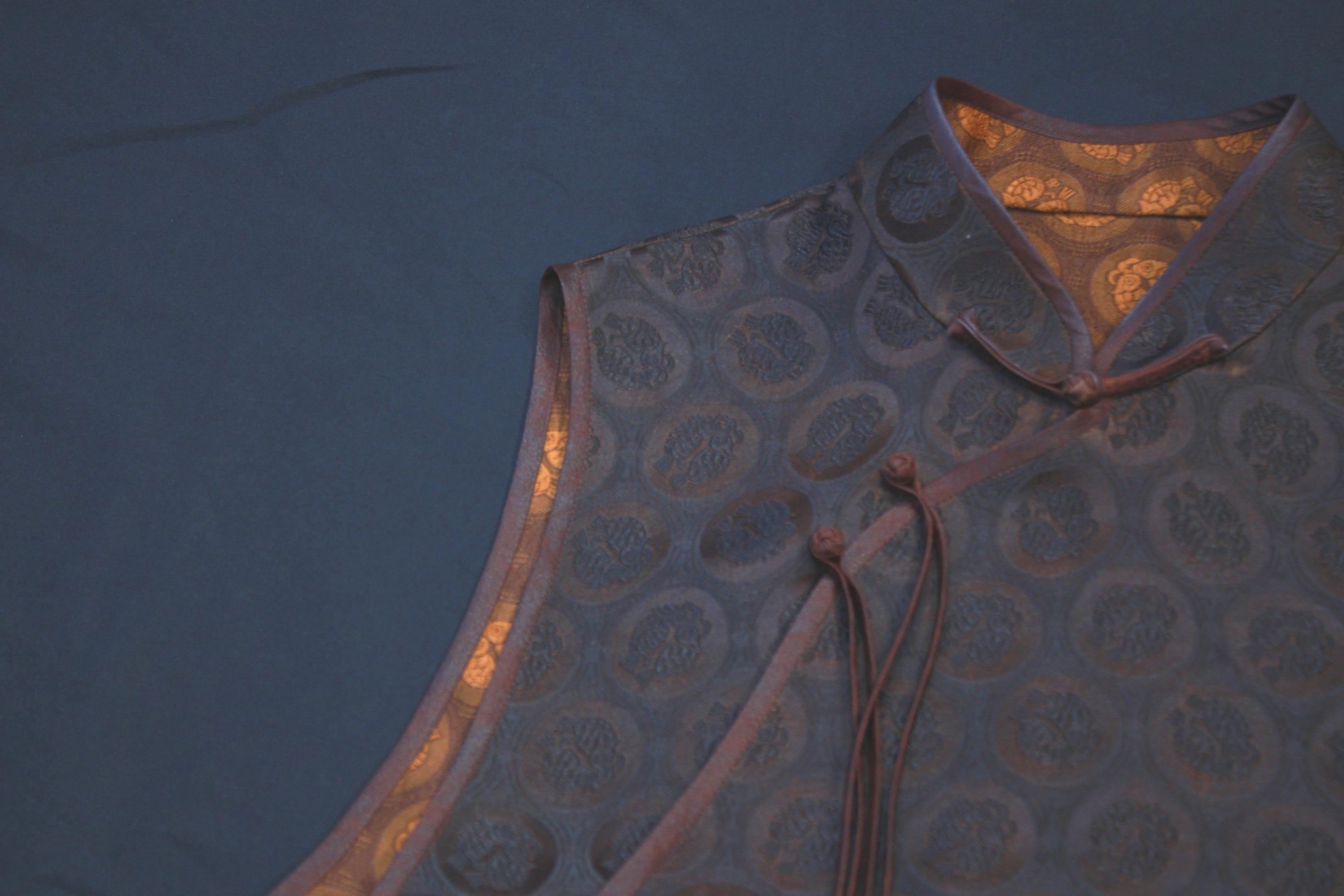 womens tops and blouses