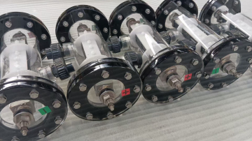 Salt water titanium anode electrolysis cell electrolyzer
